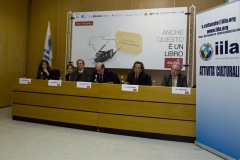 01_tavolo_relatori_800x533