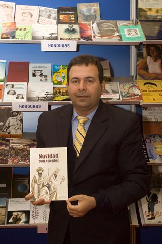 20b_Lo_Scrittore_Ruben_Dario_Paz_Honduras