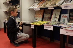 39d__Lettori_nello_stand