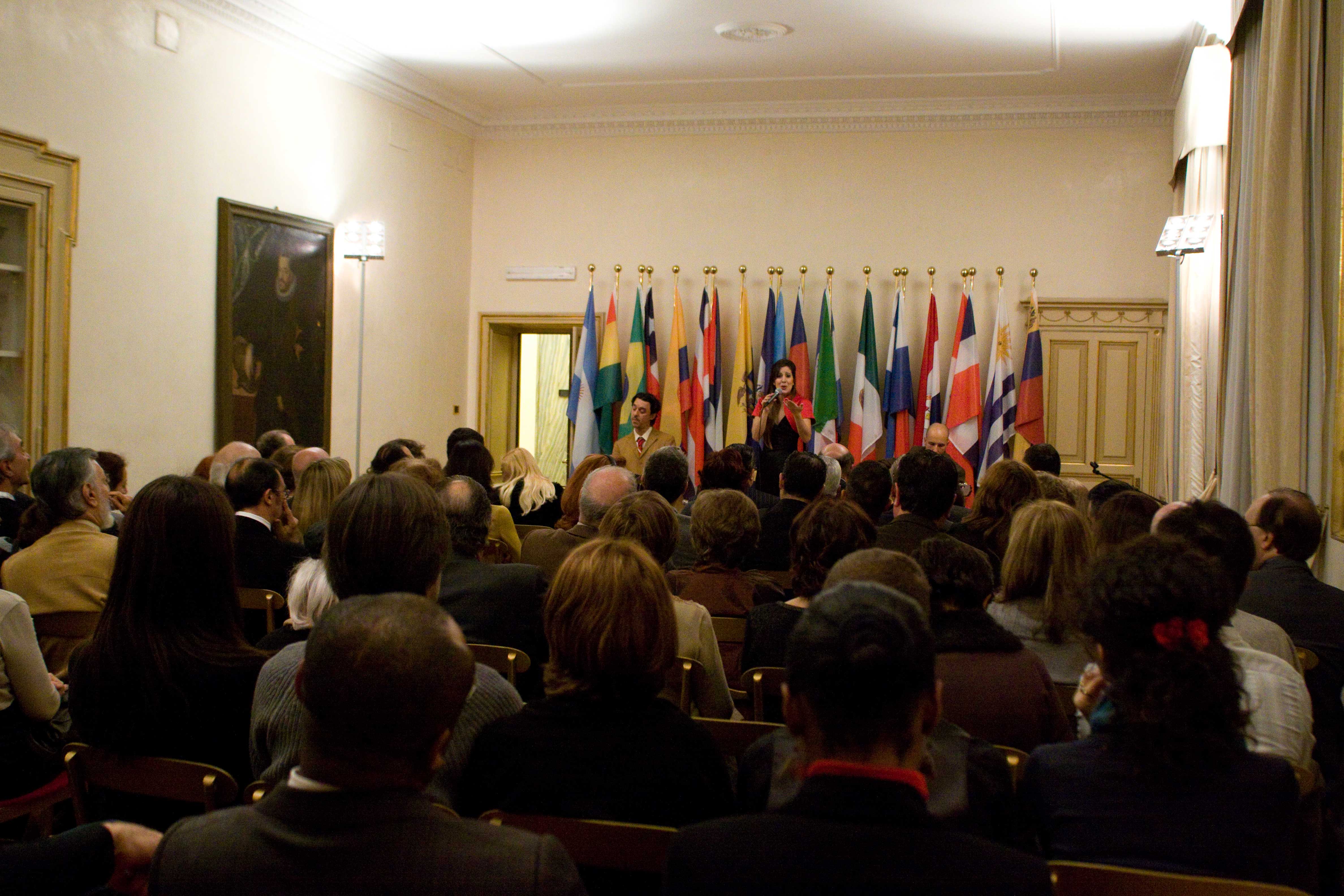 02_Concerto_inaugurale_nella_sede_IILA_Ana_Karina_Rossi